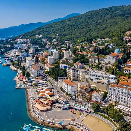 Apartments Villa Isabella Opatija Exterior photo